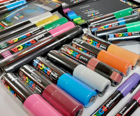 Unleash your Colors: 10 Pro Tips for Mastering Posca Paint Pens